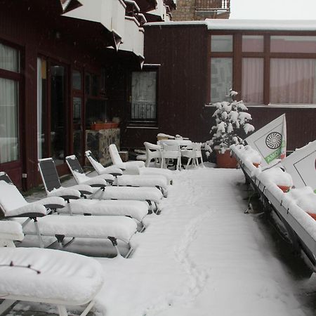 Hotel Amoretes La Molina  Exterior photo