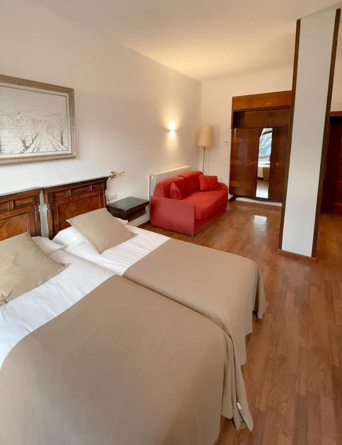 Hotel Amoretes La Molina  Exterior photo