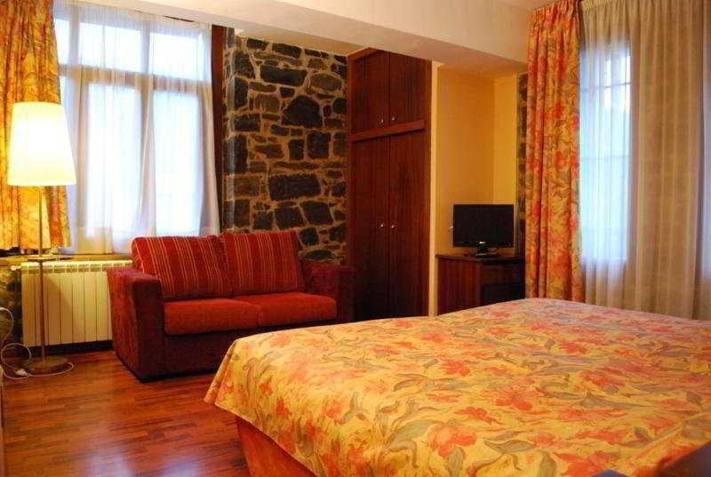 Hotel Amoretes La Molina  Exterior photo